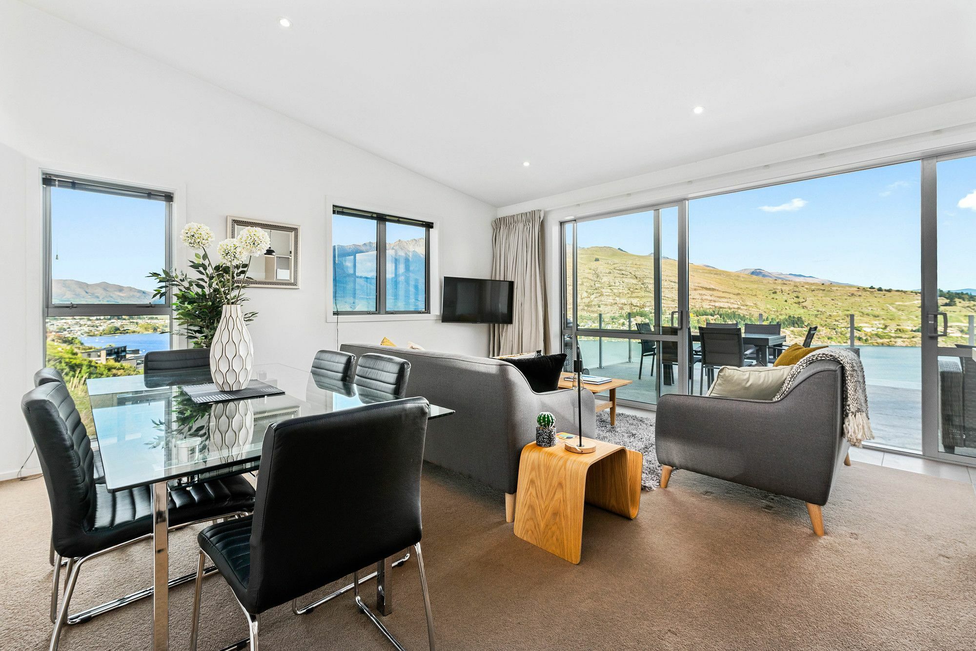 Contemporary Hilltop Abode Queenstown Eksteriør bilde